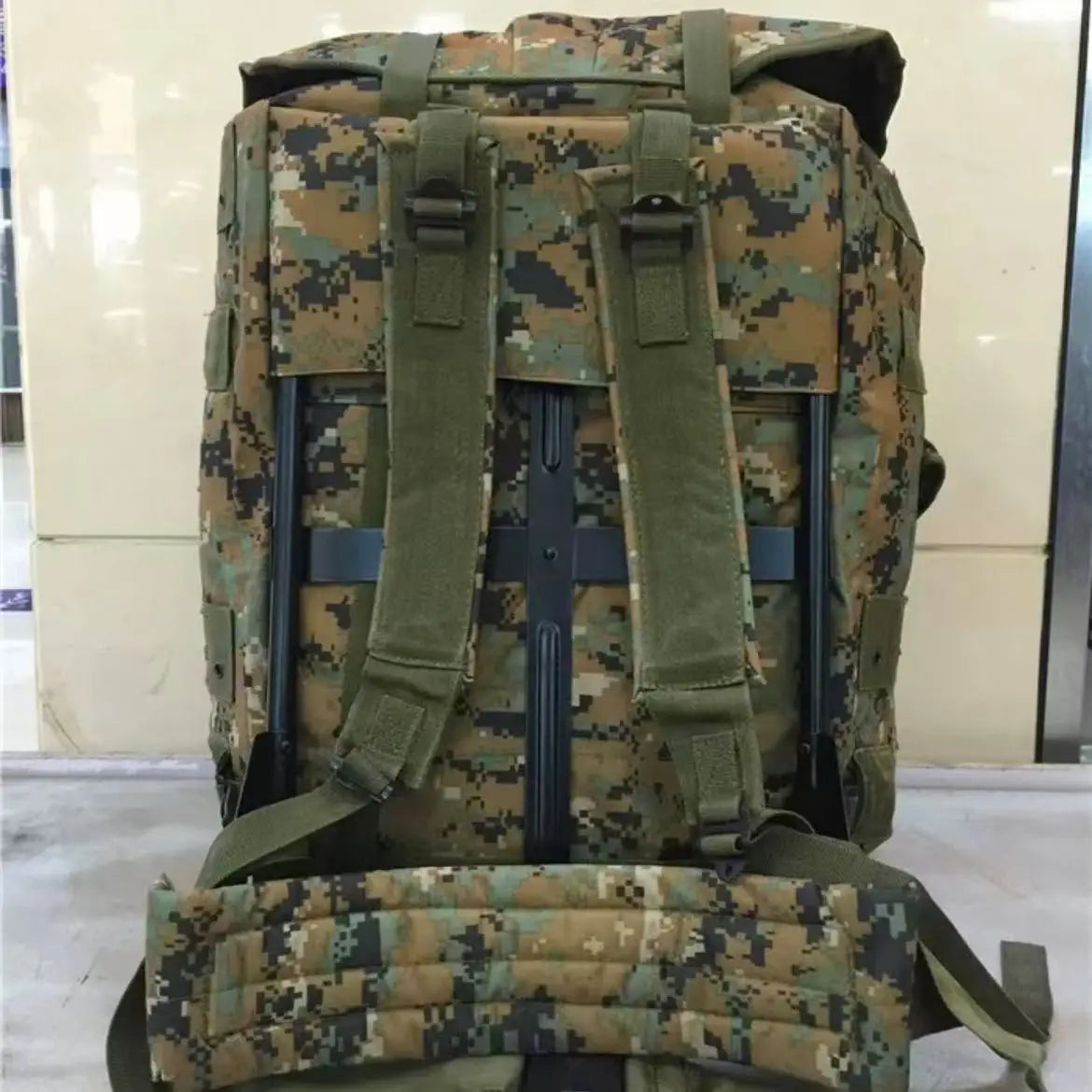 Hiking Backpack Breathability Lightweight High Capacity Waterproof Backpack