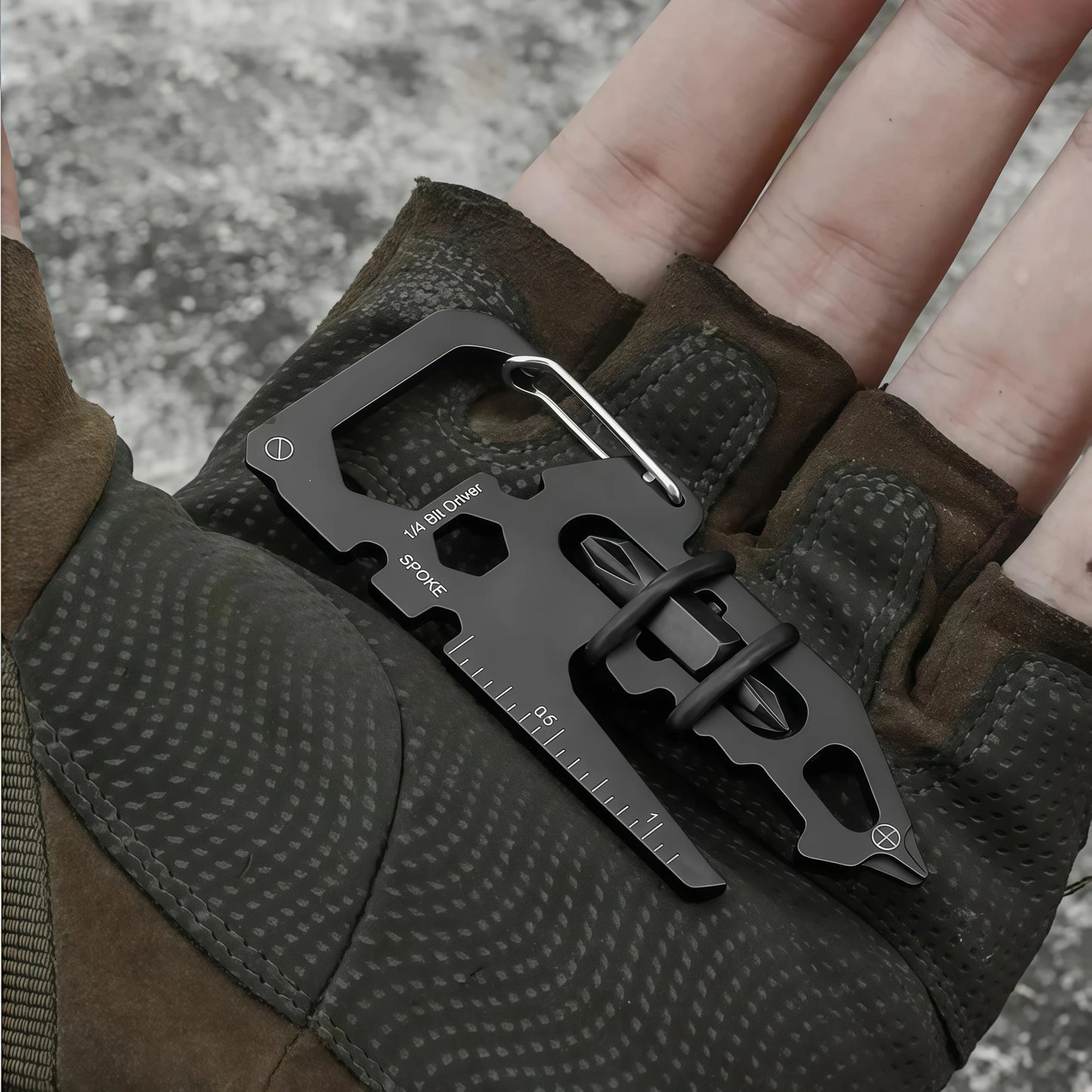 Multifunctional Stainless Steel Carabiner Keychain,Bottle Opener Multi-Tool Card,Portable Outdoor Tool for Camping Climbing EDC