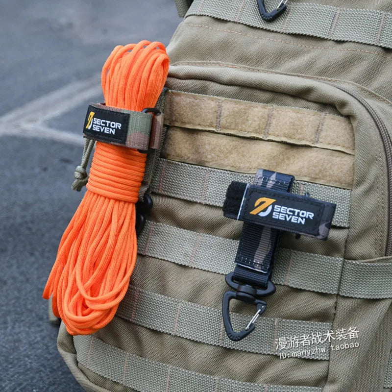 Tactical Clash Hook Hanging Carabiner Molle Webbing Clip Metal Olecranon Hook Cummerbund Belt Outdoor Hunting Vest Accessories