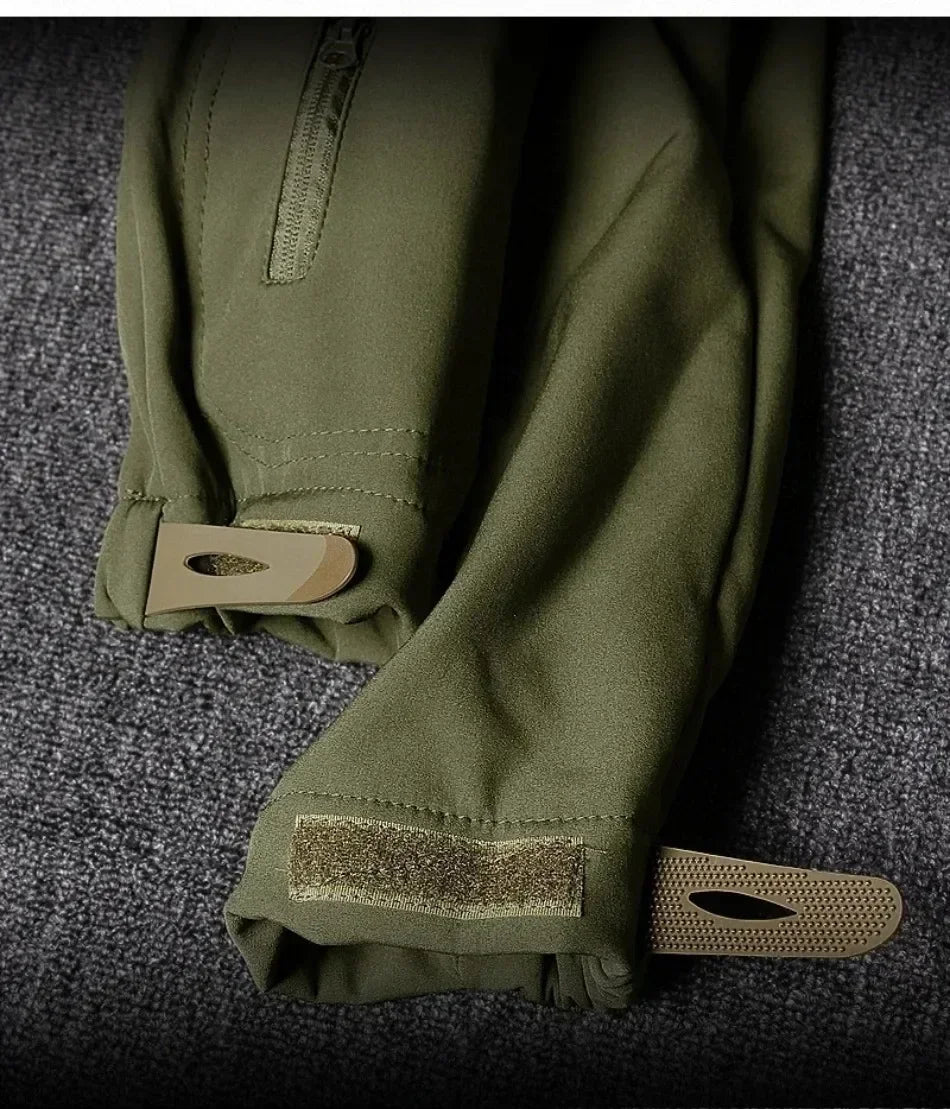 Tactical Waterproof Men Camo Set Soft Shell Fleece Winter Combat Suit Windbreak Warm Multi Pocket Outdoors Training Uniform