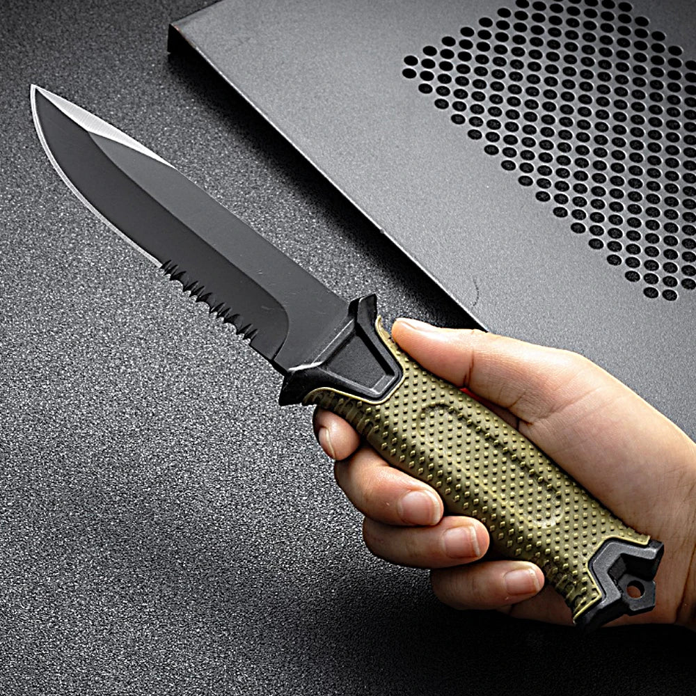 Fashion Stainless Steel Outdoor Survival Knife Portable Camping Pocket Knife Military Tactical Knives for Self Defense Hiking