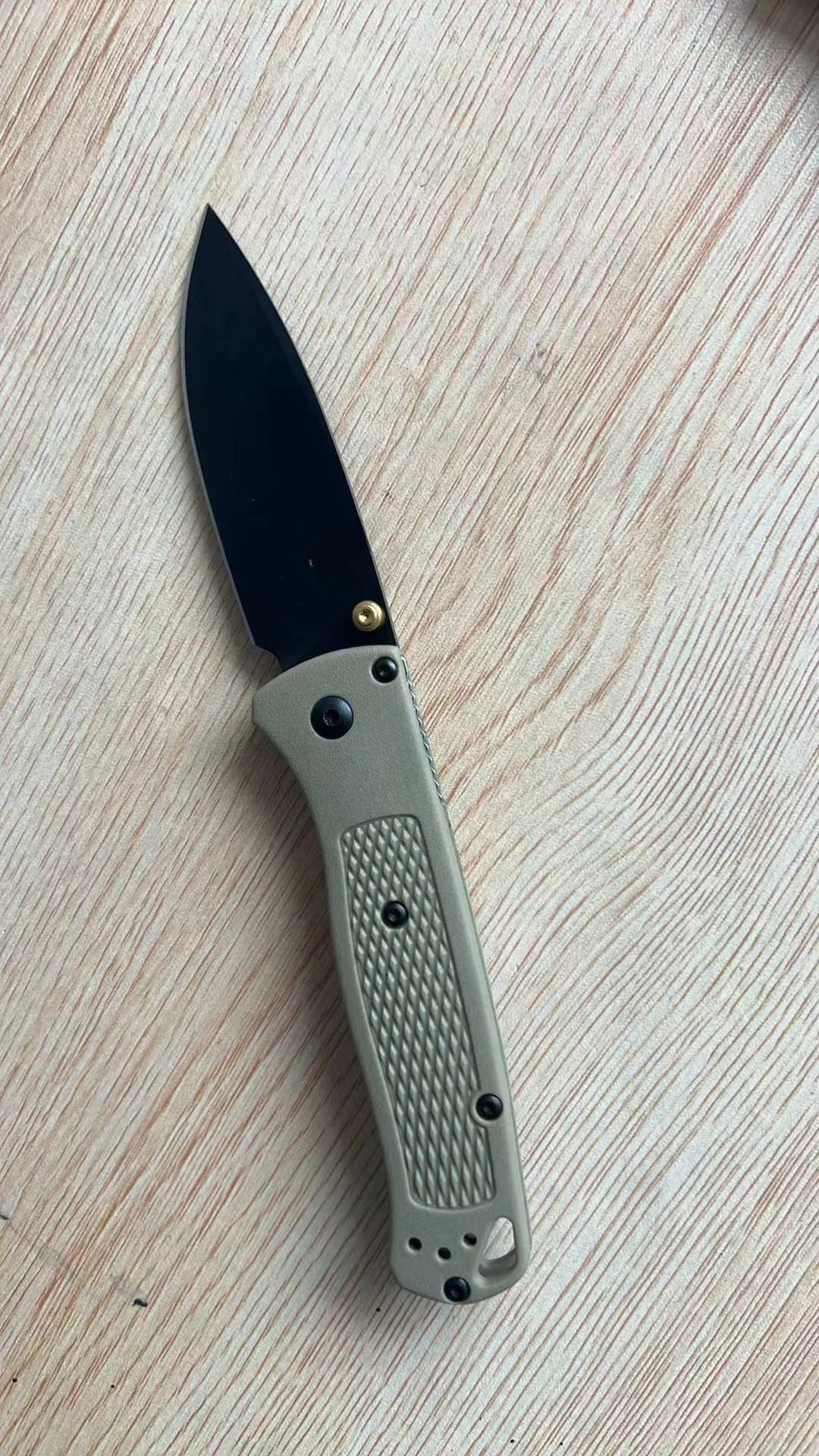 BM  Bugout EDC Folding Pocket Knife Black/ White Blade Survival Tactical Knife Outdoor Facas Jackknife Hand Tools Rescue