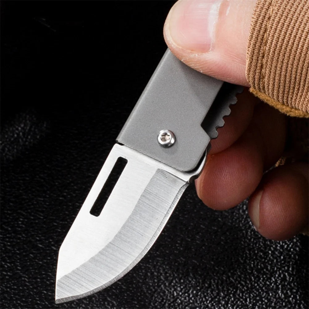 New Outdoor Folding Pocket Knife Keychain D2 Steel Sharp Cutting Camping Survival Tool Bottle Opener Portable Key Chain Pendant