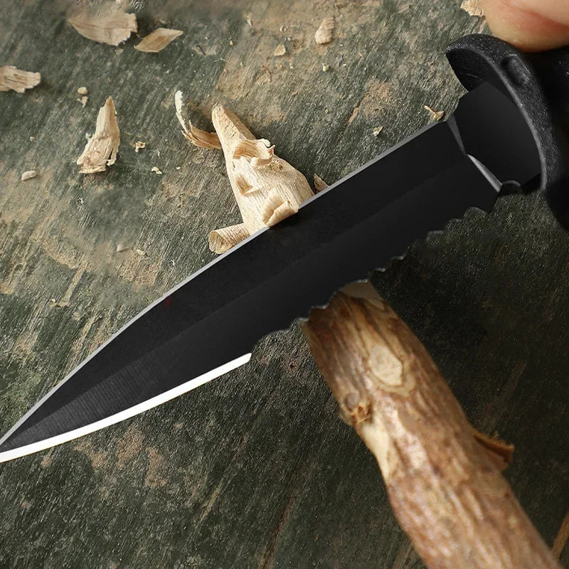 high-quality Portable Mini Tactical Knife Necklace Multipurpose Stainless Steel Cutting Knives Outdoor Camping Tools。