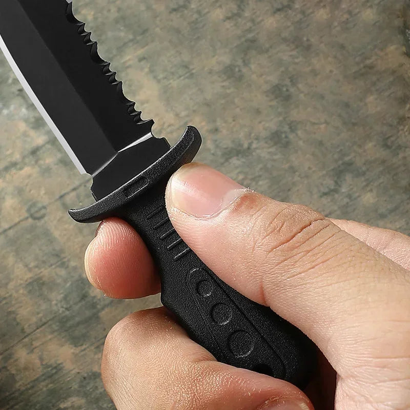 high-quality Portable Mini Tactical Knife Necklace Multipurpose Stainless Steel Cutting Knives Outdoor Camping Tools。
